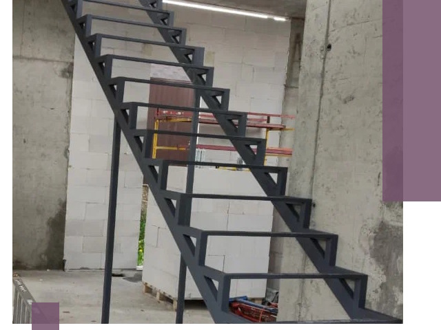 Демонтаж металлических лестниц в Гагарине быстро и безопасно