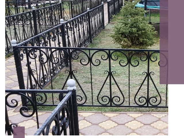 Кованые газонные ограждения под ключ в Гагарине